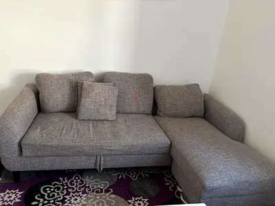 Comfortable Grey Sectional Sofa with Chaise Lounge