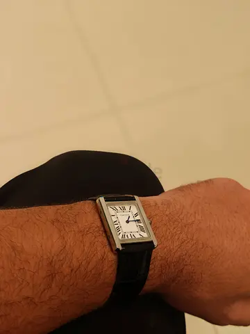 Watch tank