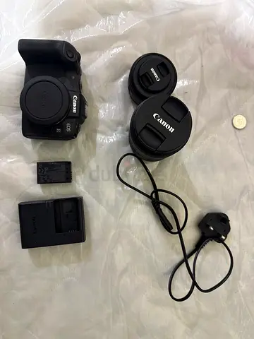 Canon EOS RP Camera Kit - Excellent Condition