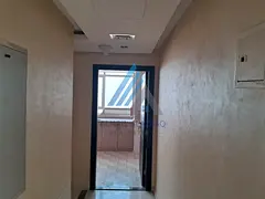 Two contemporary in alkhan