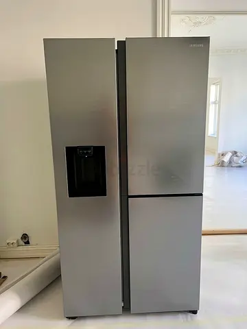 Samsung Refrigerator Freezer side by side door in door freestanding