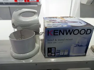 Kenwood Bowl Stand Mixer - Perfect for Your Baking Needs!  (Price Negotiable)