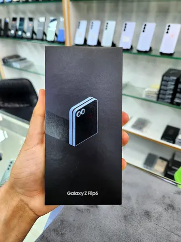 Samsung Galaxy Z Flip 6 256GB TRA With Box