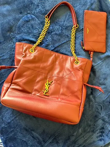 Stylish YSL Burgundy Handbag for Sale, bought in Paris, with all inclusion , retail price is 16900