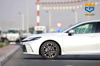 صورة 4 لـ 2025 Toyota CAMRY