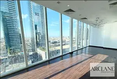 Vacant Office | Close to Metro | High Floor |