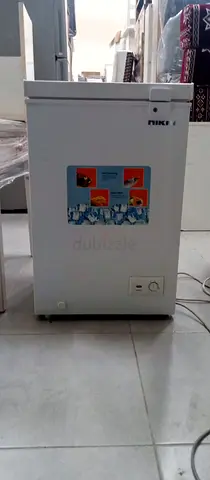 Chest deep freezer