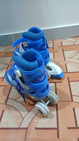 Kids Adjustable Inline Skates in Blue