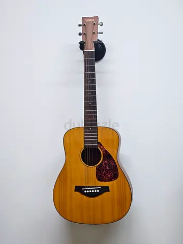 Yamaha JR1 Acoustic Guitar