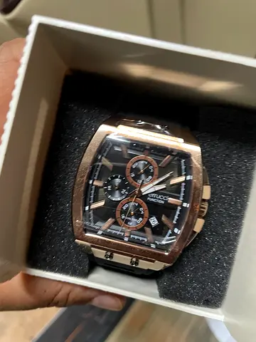 Stylish Mens Sport Watch with Rubber Strap