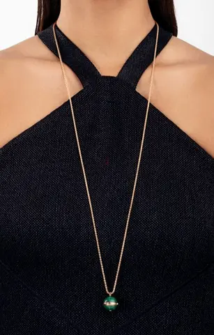 قلادة أصلية من بياجيه Original Piaget necklace