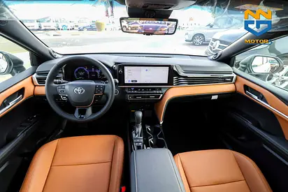 صورة 8 لـ 2025 Toyota CAMRY