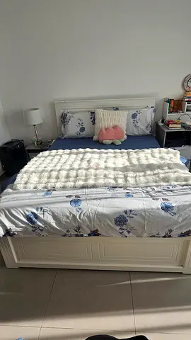 Comfortable Bed with Mattress