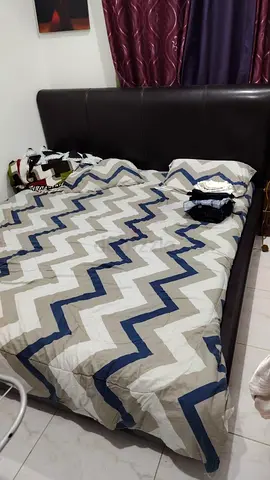 Queen Size Bed with Comfortable Mattress