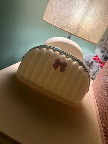 Aesthetic tissue box
