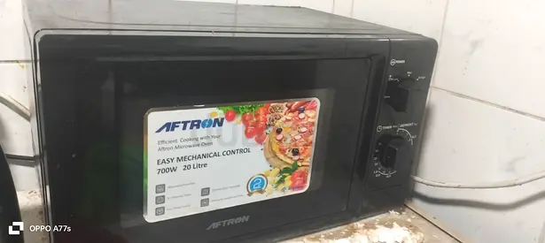 AFTRON Microwave Oven - 700W, 20 Liters for Sale!