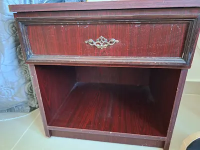 Side drawer
