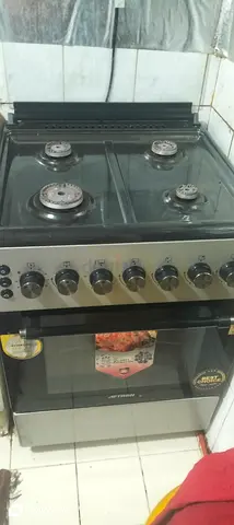 Reliable 4-Burner Gas Stove with Oven