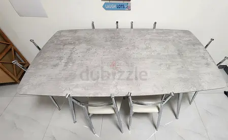 Dinning Table with chairs for sale