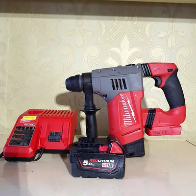 Milwaukee 2715‑20 (M18 FUEL BRUSHLESS 1-1/8″ SDS Plus Rotary Hammer Drill