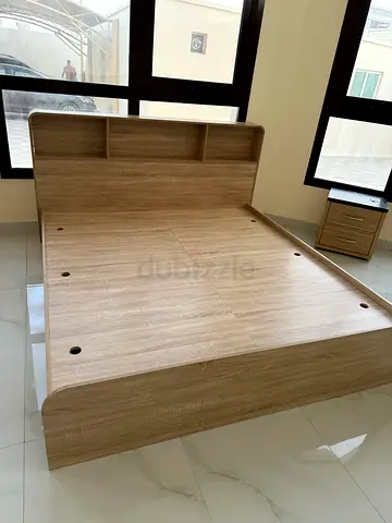 ️ Bed for Sale Size: 180 cm x 200 cm (King Size) Like New
