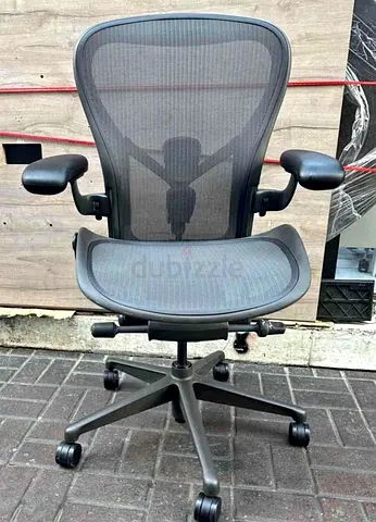 Herman miller remastered size B fully loaded