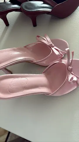 Chic Pink Heels with Bow Design