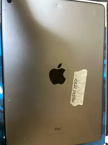 iPad 7 gen 128GB 8mp wide camera In very good condition