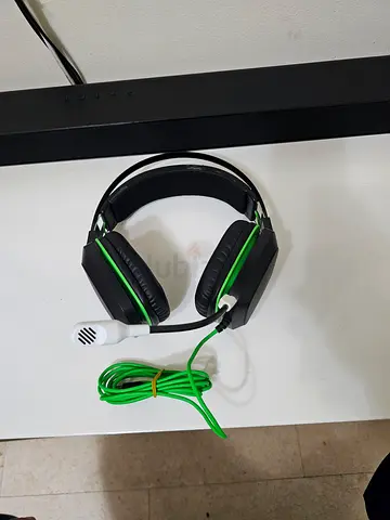 Razer Electra V2 USB Wired Gaming Headphones 7.1 Surround good condition