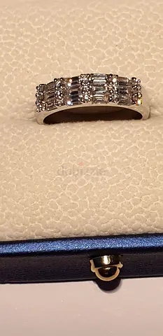 WHITE GOLD 18K ITALIAN RING «SUZANNE»BRAND -12 BAGUETTE BRILLIANTS…. WEIGHT-5 gr …