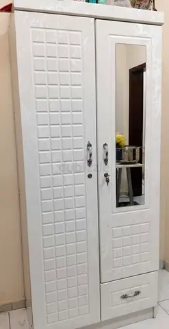 2 door cupboard