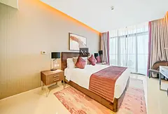 LUXURY STUDIO | HIGH FLOOR | STUNNING CANAL VIEWS | RESALE