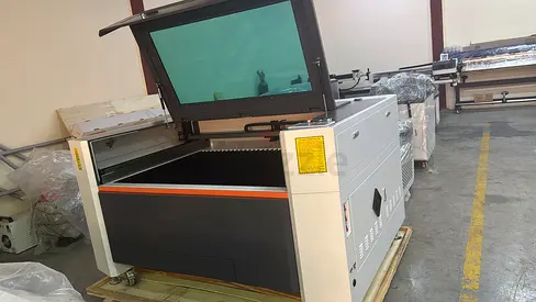 Laser machine  1390 new one
