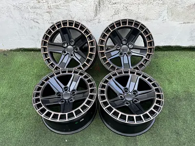 4x original Redbourne(Blackrhino) Alston 18” for LR