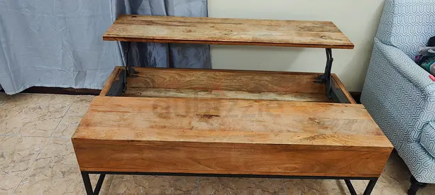 Stylish solid Wooden Coffee Table with Lift Top