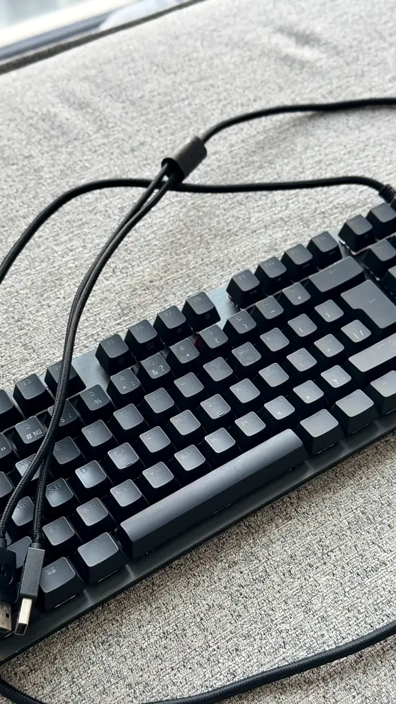 Keyboard Logitech65073409120131112