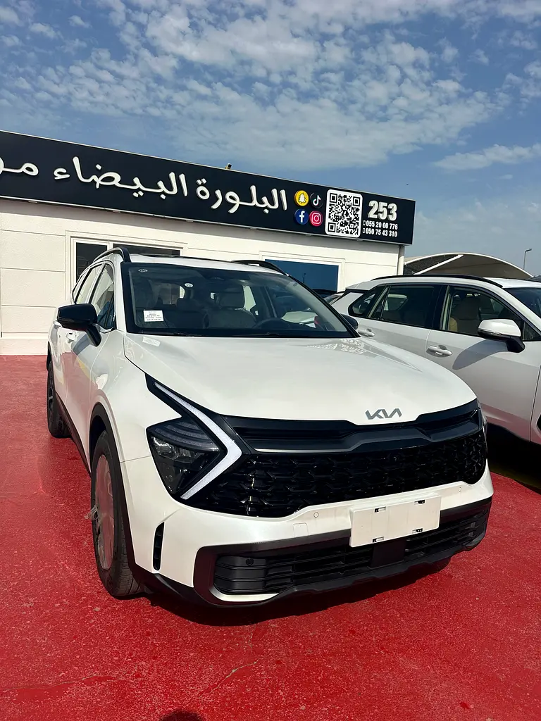 Kia Sportage 2025 — photo 1 of 12
