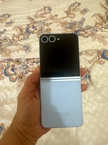 Samsung galaxy flip 5