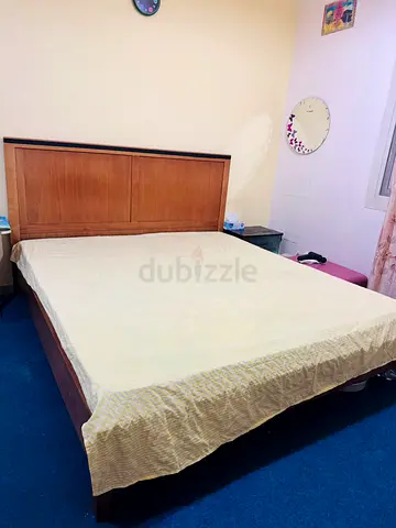 Wooden Bed Frame with Comfortable Mattress