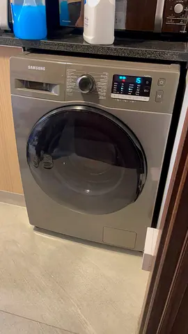 Samsung Combo washer dryer 8/6 excellent condition perfect working