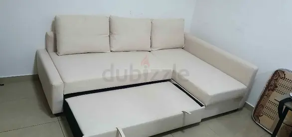 Comfortable L-Shaped Sofa with Pull-Out Bed