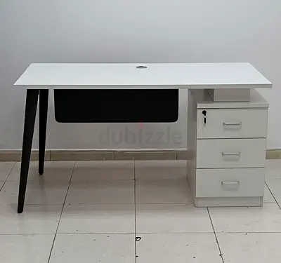 Modern White Office Table with Lockable Drawers – Stylish Workstation Desk with Metal Legs for Home