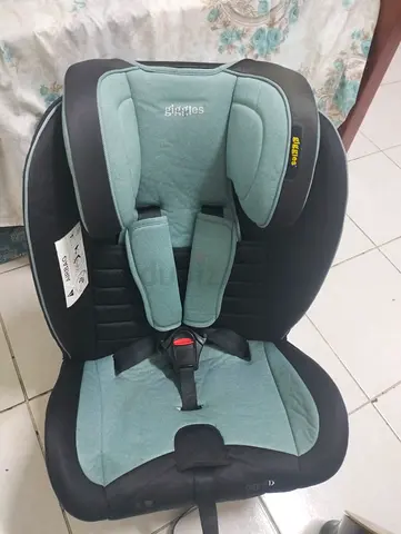 Giraffes Car Seat - Safe and Comfortable for Your Little One