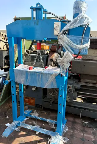 Hydraulic Press Machine (NEW)