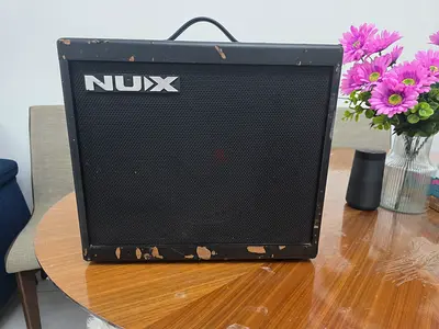 NUX ACOUSTIC 30 AMPLIFIER