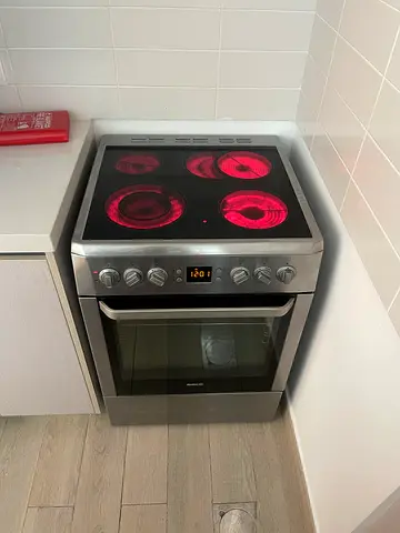 Beko brand 60/60cm electric cooker very good working super clean