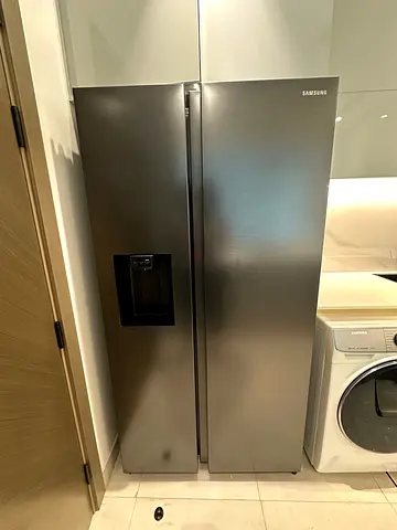 Samsung new model side by side refrigerator water and ice dispenser