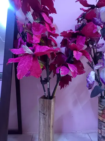 Beautiful Artificial Flower Arrangement in Decorative Vase