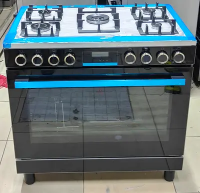 Bosch latest model full gas cooker new model series 8 with warranty one month used