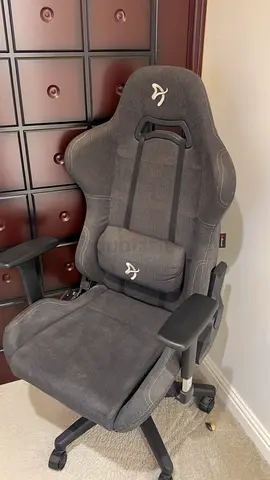 Gaming Chair – Black / Grey – Good Condition